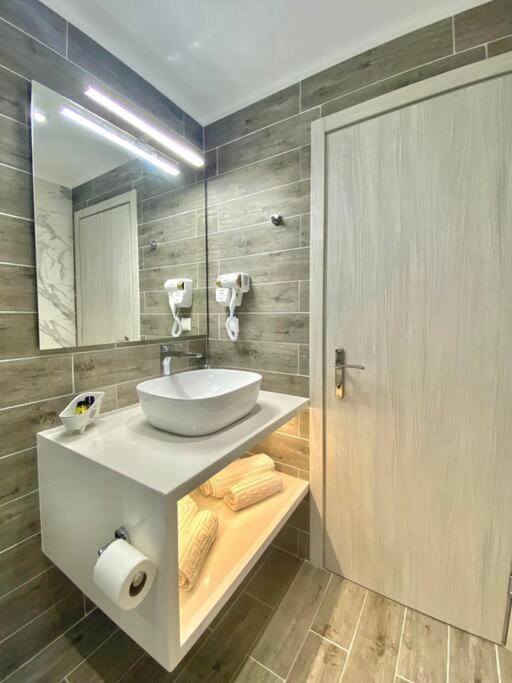 קונטואקלי Elia Room & Garden II מראה חיצוני תמונה